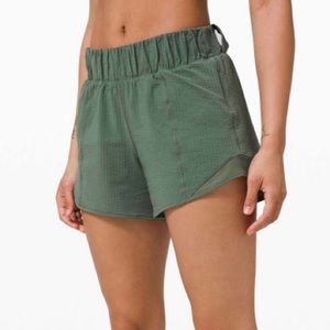 Lululemon Seersucker Hotty Hot Shorts